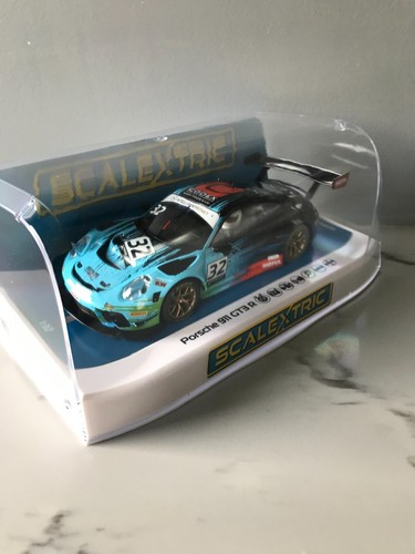 Scalextric ARC Air 24hr Le Mans Porsche 911 1:32 Slot Car Race Track Playset C1359T Set