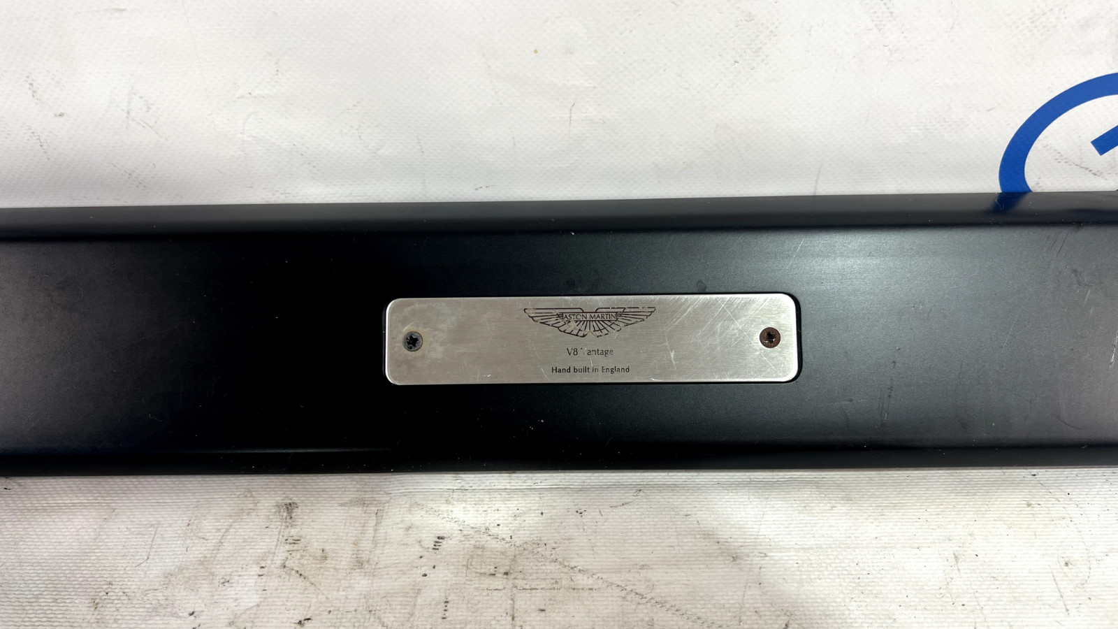 2011 ASTON MARTIN VANTAGE RIGHT SILL SCUFF PLATE TRIM GRAPHITE 8G33-132A12-A OEM