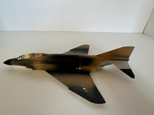 Scrivania McDonnell F-4E Phantom II USAF desktop jet aereo modello 37692 9,5 pollici - Foto 8 di 8