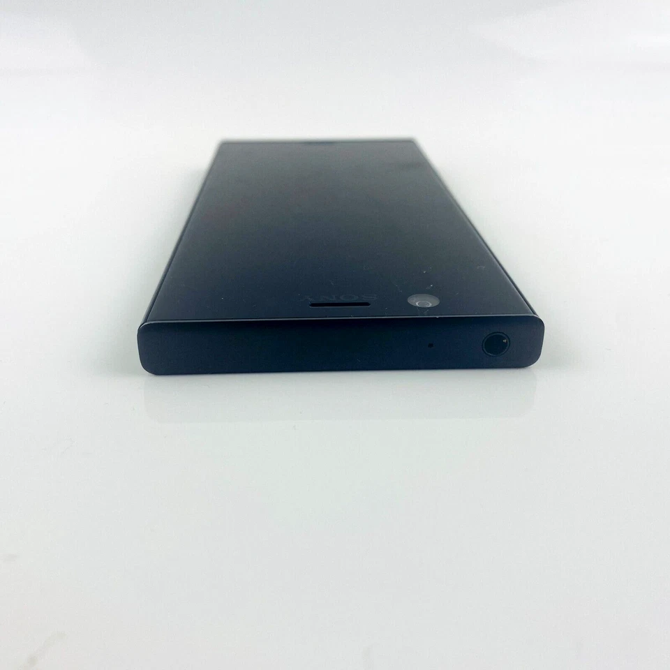 Xperia XZ1 Compact SO-02K Horizon 32GB unlocked Android Black Japan - Image 4 of 4