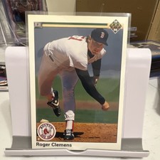 Upper Deck 1990 Roger Clemens #323 Boston Red Sox Baseball Card Base Set