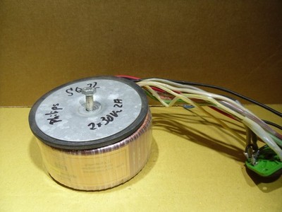 Ringkerntrafo 120va 2 x 30v 2a  pilips   SQ22