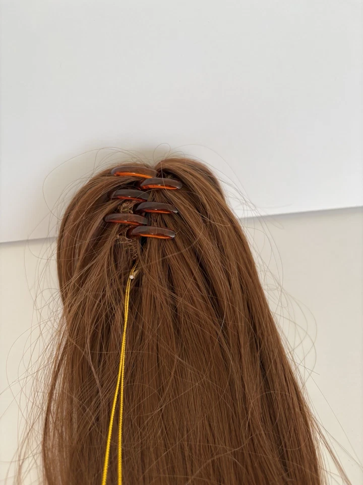 Clip de extensión de cabello Paula Young cola de caballo fluido color castaño rojizo medio A0997 Foto 4 de 4