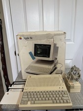 Apple IIc Computer A2S4100 Power Supply Original Box Diskettes - Powers On