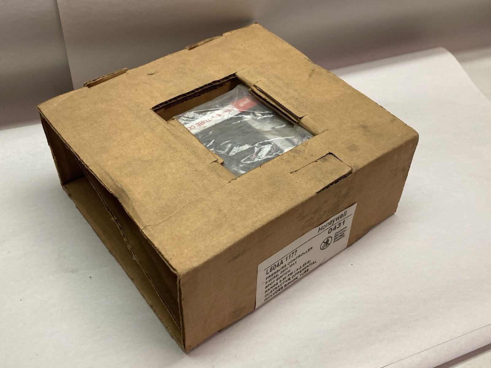 Honeywell,L604A 1177,3-Wire Pressure Controller 5-50PSI 250V