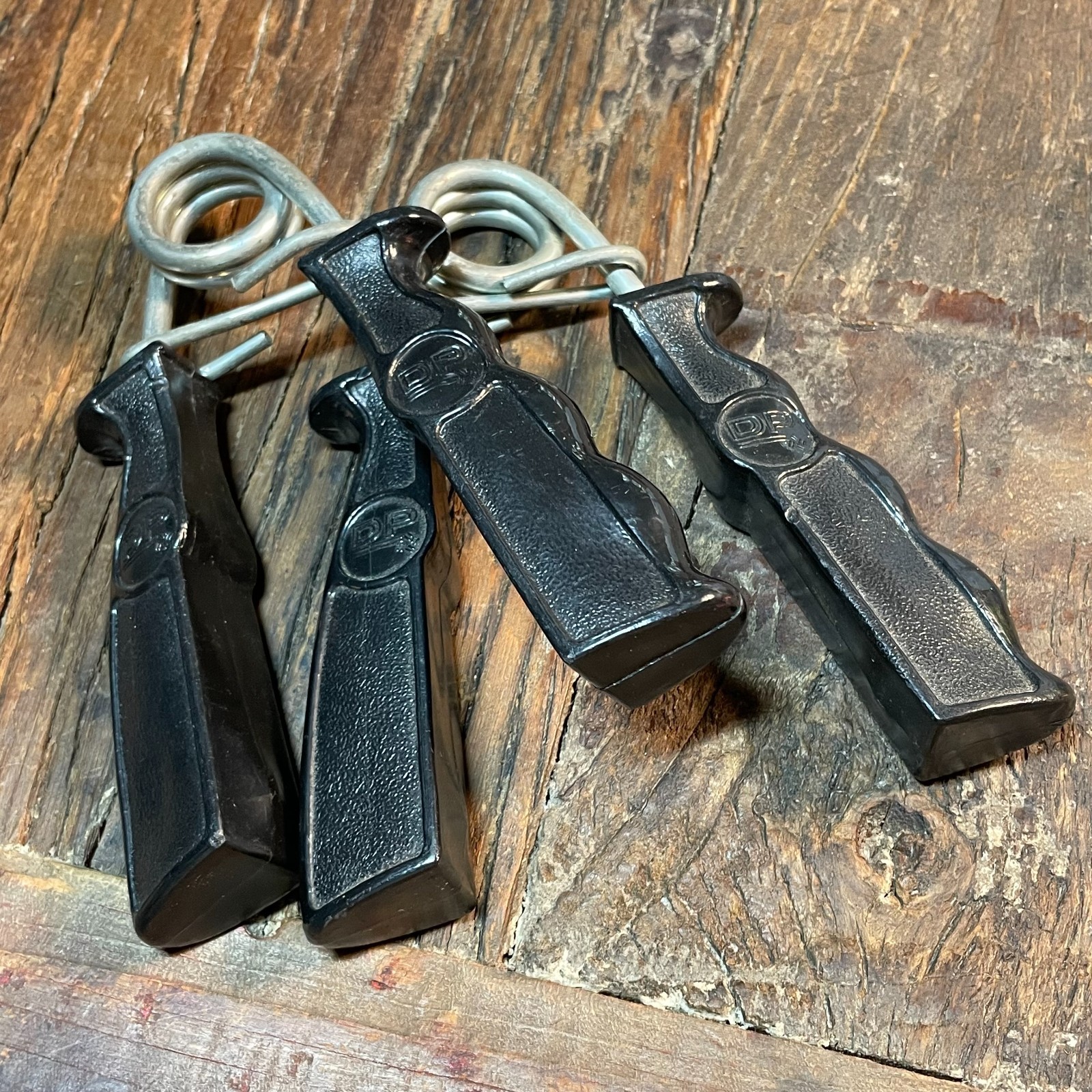 DP Hand Grippers Black Forearm Grip Strengthener Heavy Exerciser Set Of 2