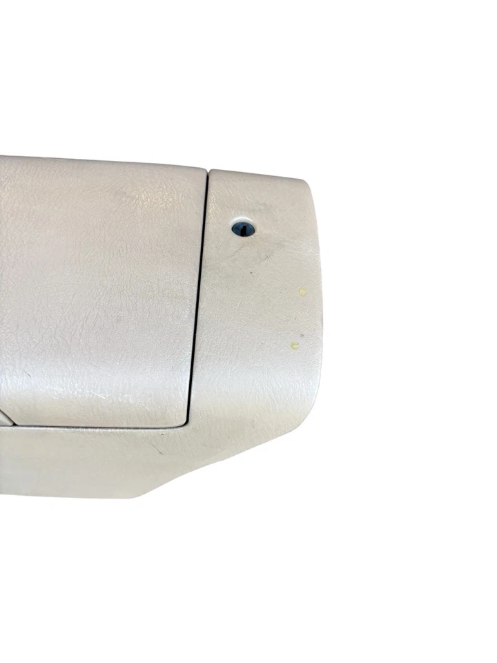 Оригинальная желтовато-коричневая центральная консоль для Mazda Miata MX-5 NB 2001–2005 годов выпуска N067-64-200 - Изображение 3 из 4