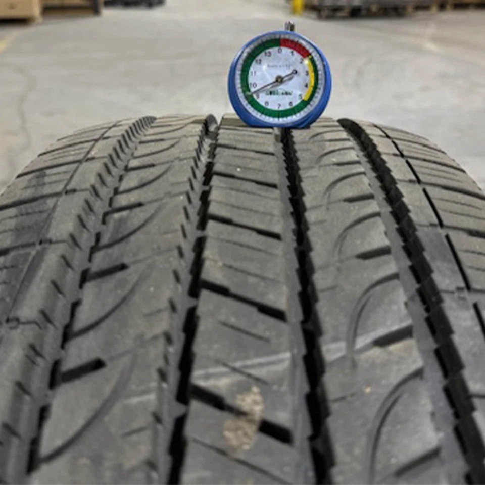 2656518 265/65R18 - 112T Yokohama Geolander HT G056 tire single x1 9.5/32 Foto 3 de 4
