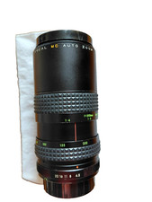 Focal MC Auto Zoom 80-200mm w/Hoya 55mm Skylight 1B Camera Lens Good Condition