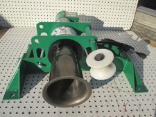 GREENLEE 6800 TUGGER WIRE WITH floor mount Re...