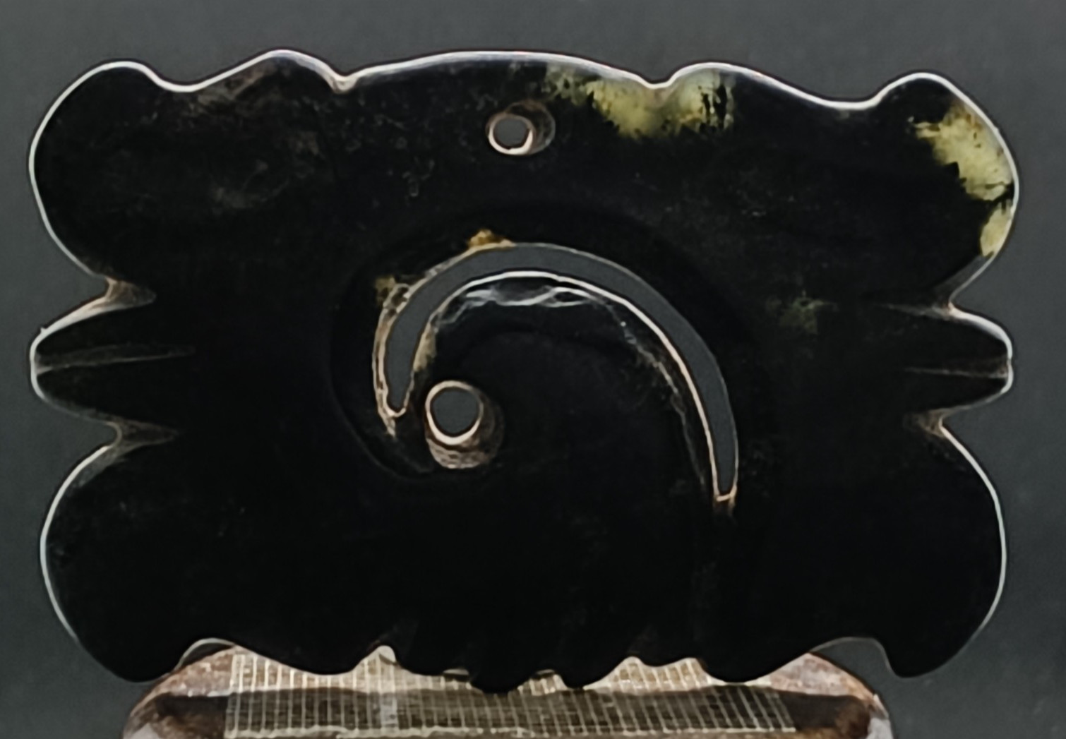 Ancient Gou Yun Pei Sculpture Of Old Jade Magnetic Meteorite Hongshan Culture