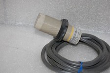 OMRON e2k-x15mf1 PROX SENSOR