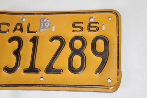 1956 - CALIFORNIA MOTORCYCLE LICENSE PLATE - VERY NICE Yellow - Picture 5 of 6
