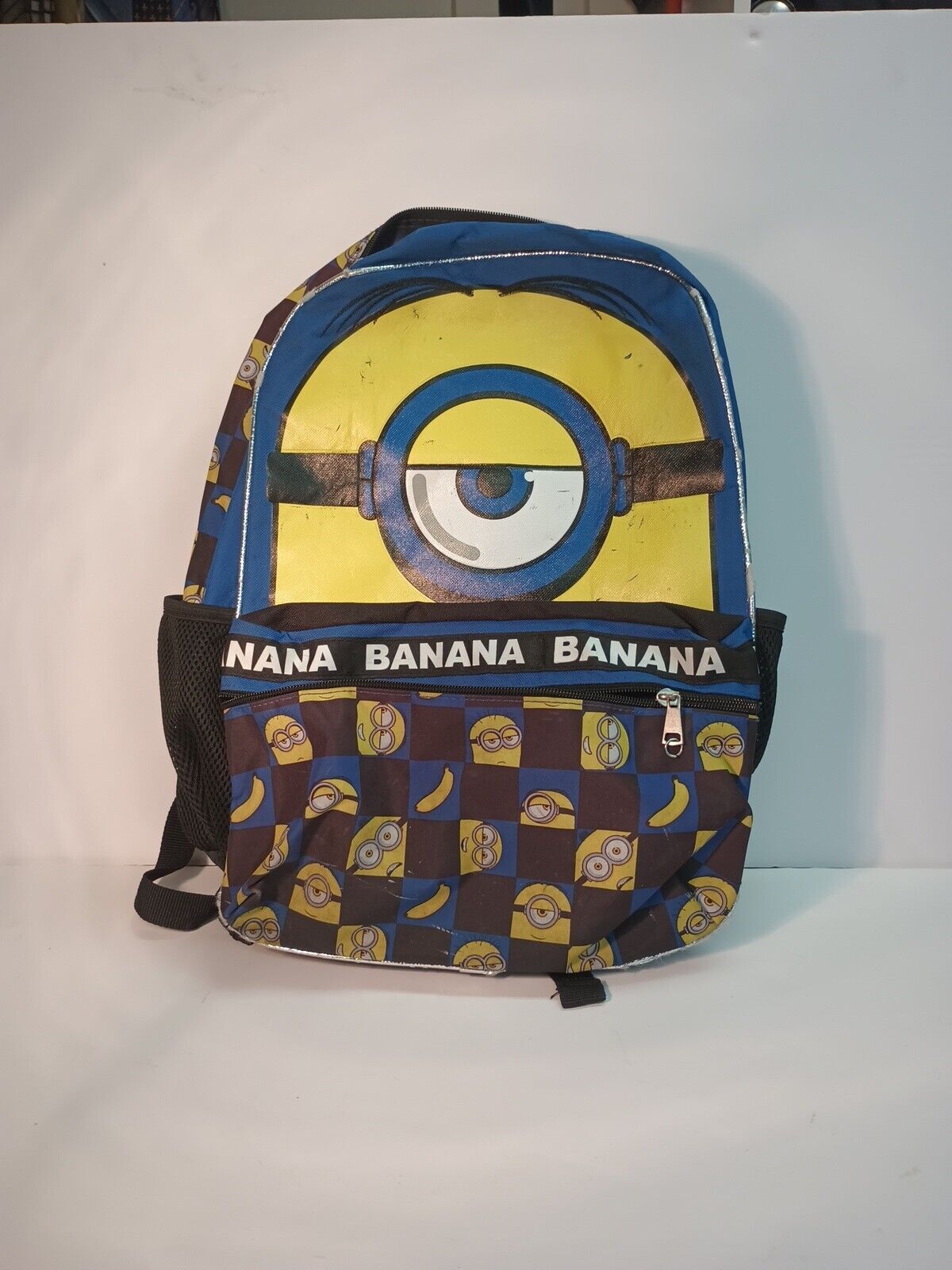 (1) Pre-owned Great ConMinions The Rise of Gru Bananas 2022 Padded Backpack 17"