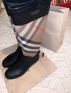 burberry rain boots size 37