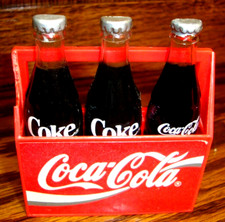 Vintage 1993 Coca Cola Magnet Christmas Advertising COKE CASE Collectible    910