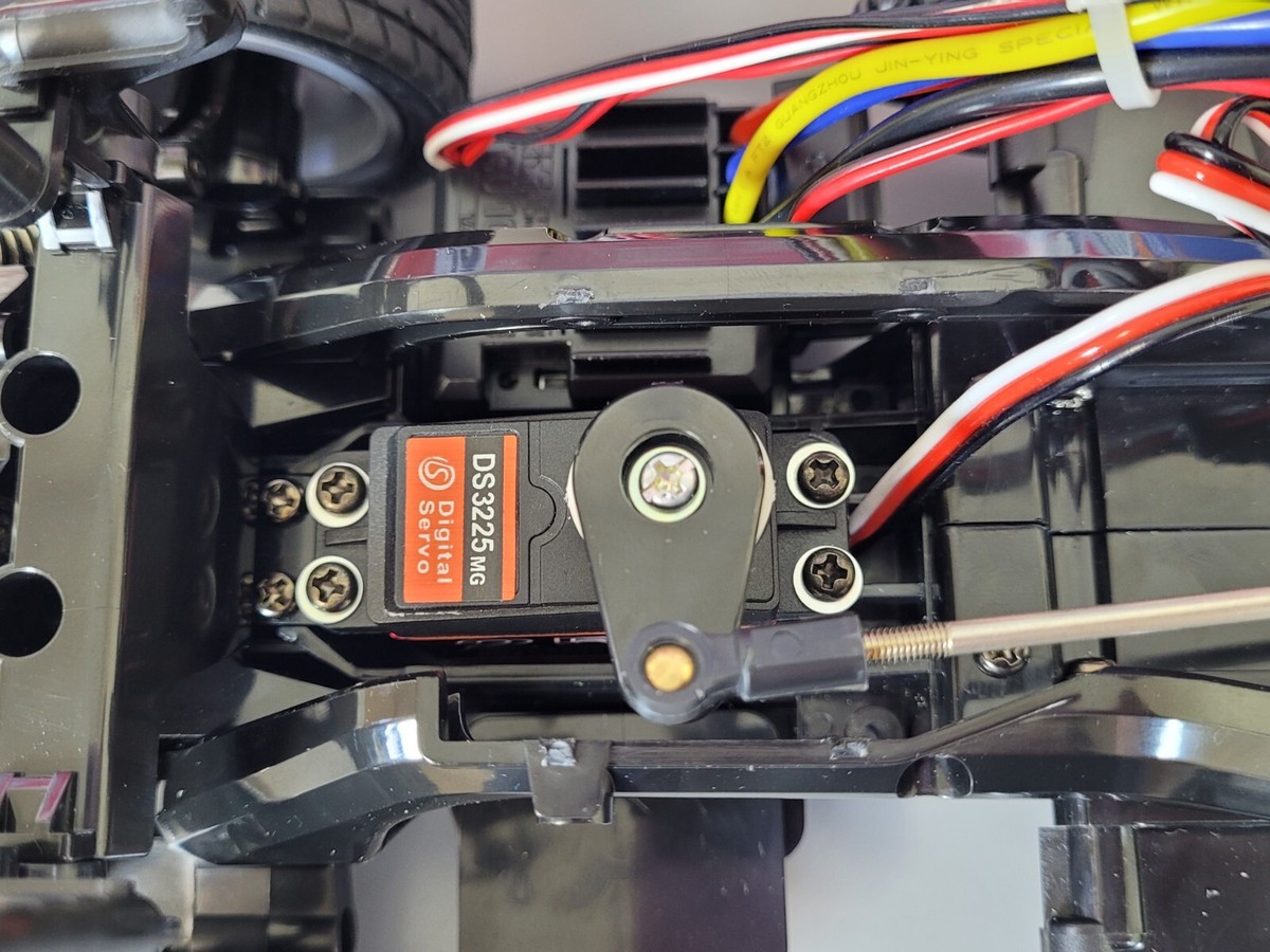 Tamiya 1/10 RC Mini Cooper Racing M05 Chassis with ESC Servo Tamiya 1/10 RC Mini Cooper Racing M05 Chassis with ESC Servo