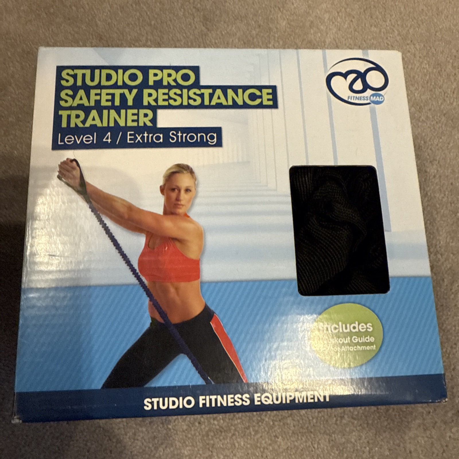 Entrenador de Resistencia de Seguridad Studio Pro, Extra Fuerte + Guía y Accesorio de Puerta, Nuevo