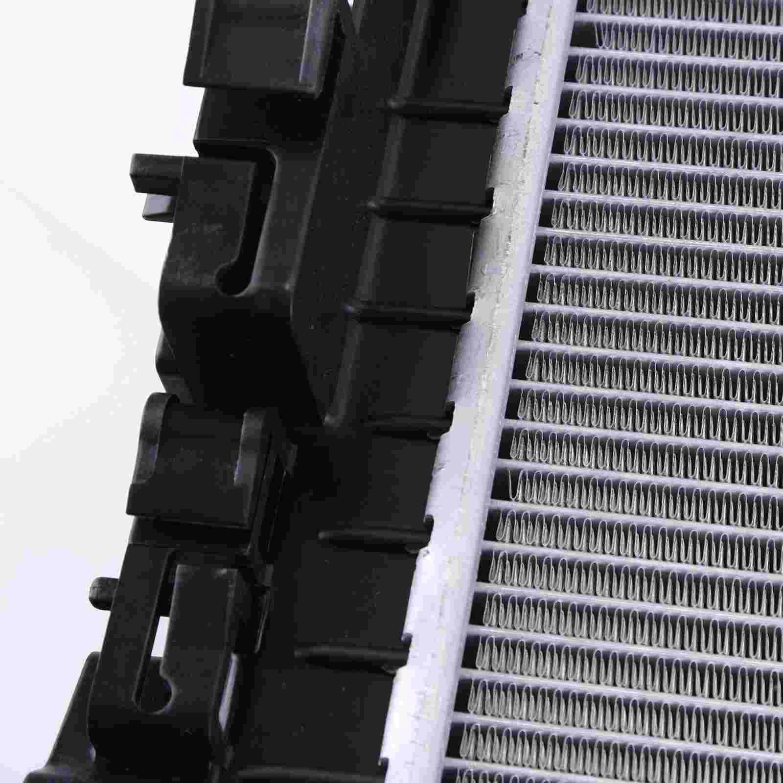 670109996 FOR MASERATI GHIBLI LEVANTE QUATTROPORTE WATER RADIATOR 2014-2020