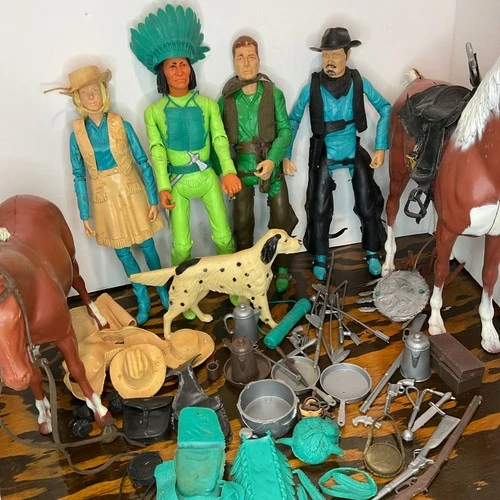 VTG LOT Marx Toys “Best Of The West” Johnny 4 People, 3+ Horses, 50+accessories