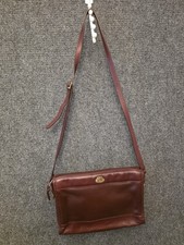 Vintage Etienne Aigner Crossbody Bag Womens Medium Burgundy Leather Zip Pocket