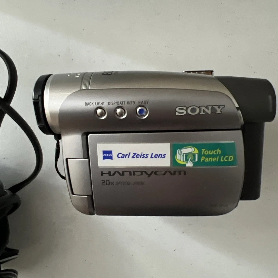 Videocámara videocámara Sony Handycam Vision CCD-TRV68 prueba de video Hi-8 para piezas Foto 3 de 4