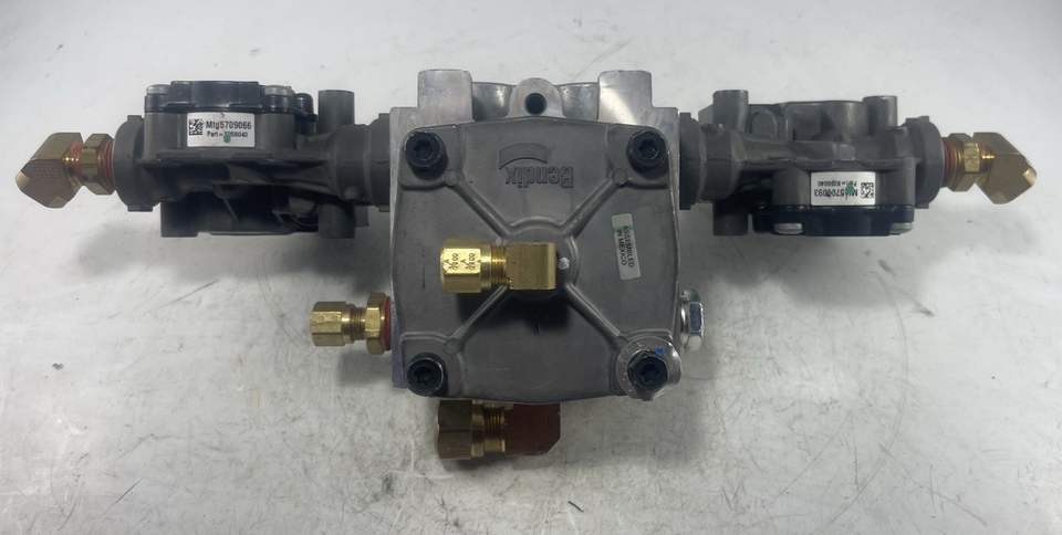 New Bendix K105760 ABS Valve ATR-6 ABS Traction Relay Valve w/2 K056040 ...