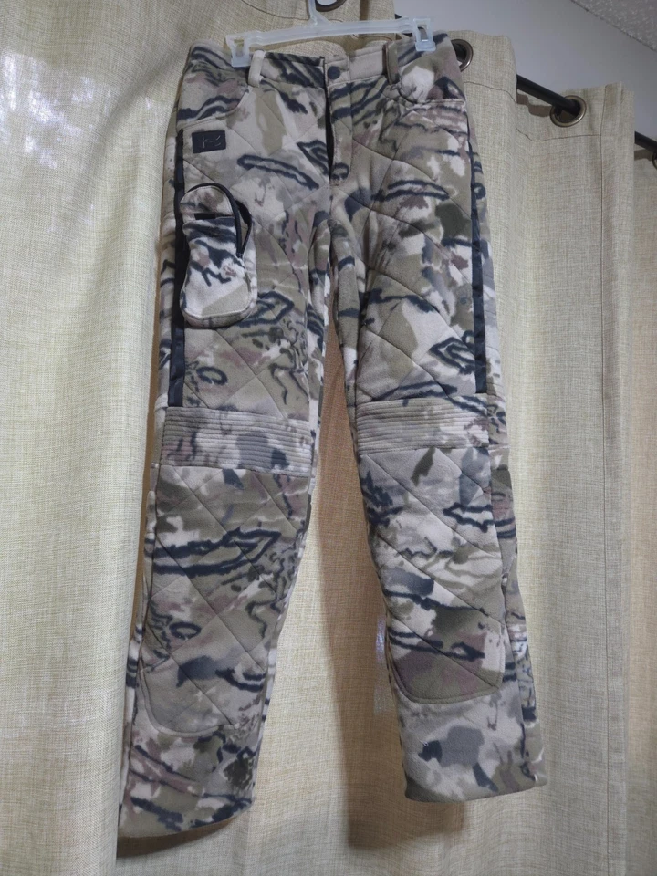 Camouflage women's pants size 6 Loose/ BRAND NEW! Under Armour - Image 2 of 4