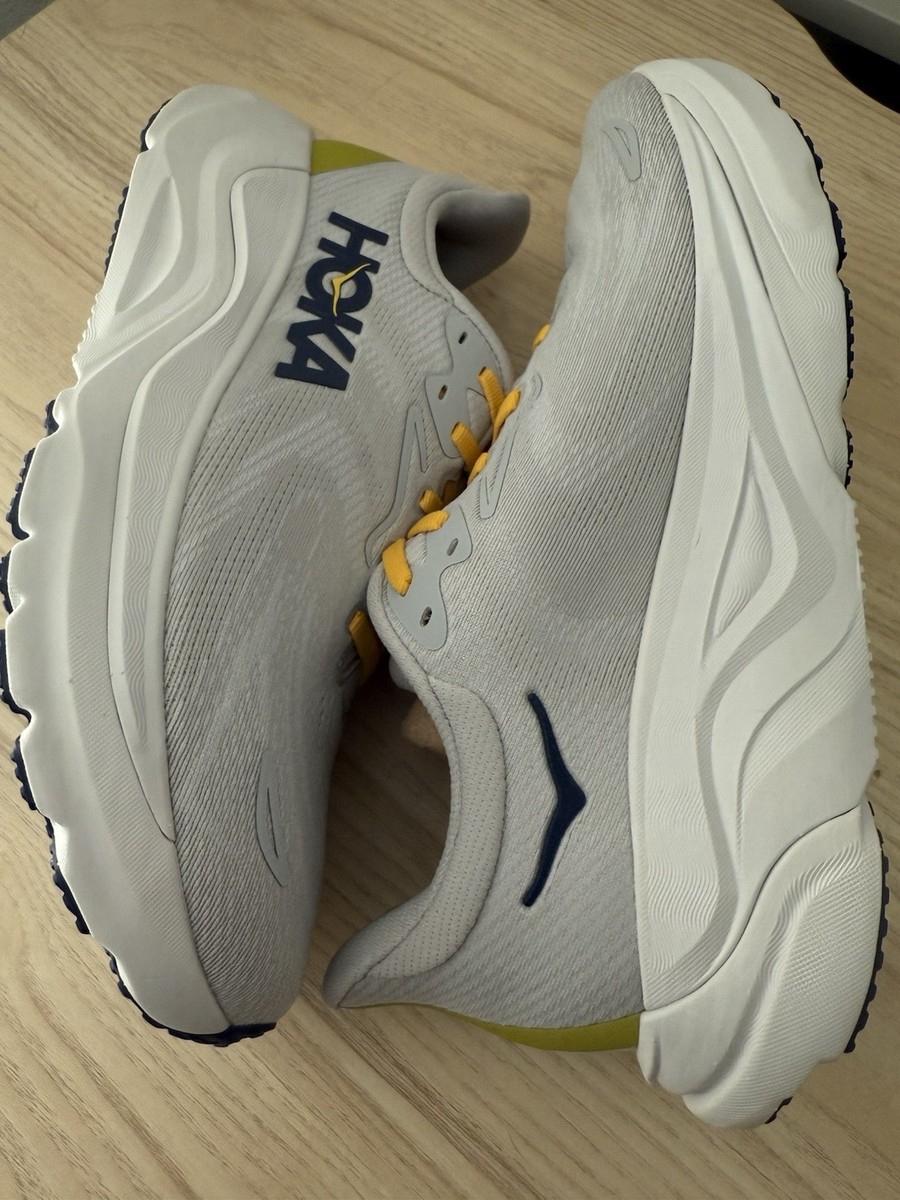 Hoka One One Arahi 8 Men's Stardust/Cosmic Gray Size 8.5 1168690
