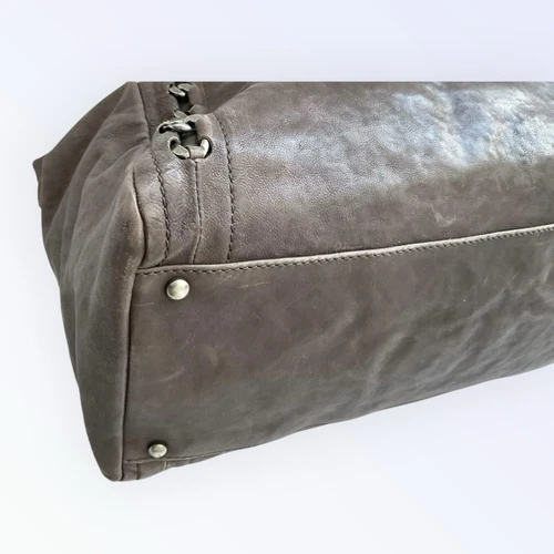Bolso de Mano Chanel East West Moderno Cadena Gris Piel de becerro Cuero X-GRANDE USADO EN EXCELENTE ESTADO - Imagen 4 de 20