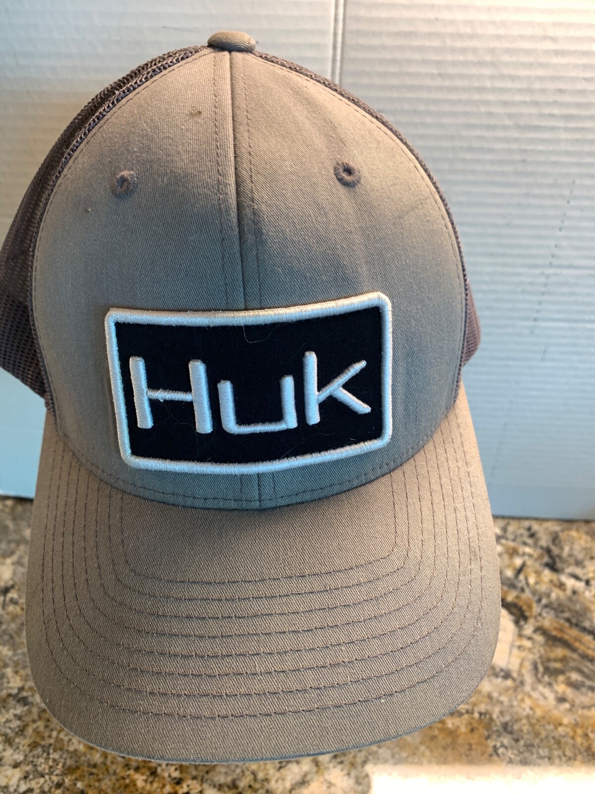 HUK SOLID Gray TRUCKER CAP Snap Back Adjustable M… - image 2