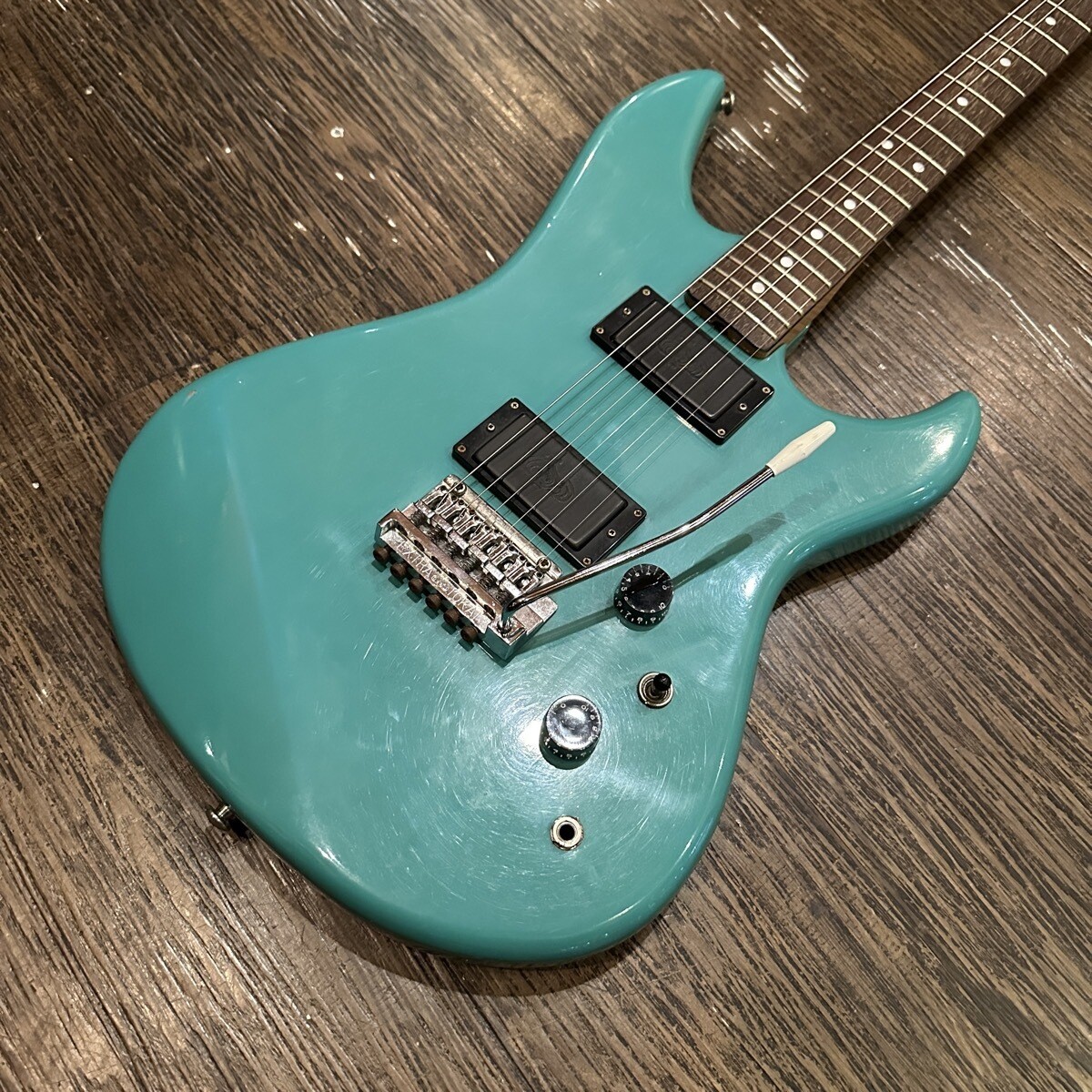 2.11迄　Tokai VX-80 最上位グレード 日本製 Tokai VX-65 1980s Electric Guitar Lime Green Used Shipping From