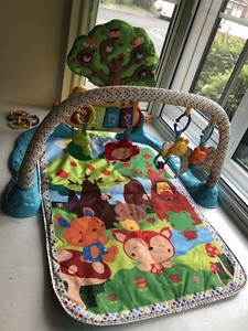 glow and giggle playmat