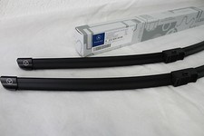 NEW GENUINE Mercedes-Benz C218 CLS Front Wiper Blades A2128202000