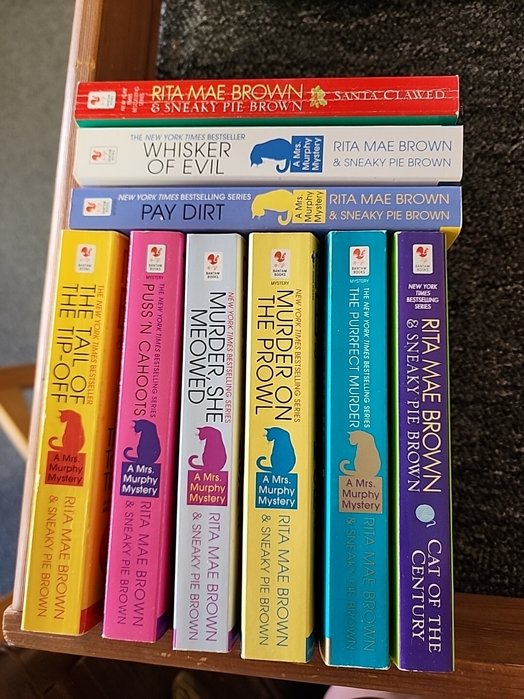 Rita Mae Brown Lot Of 9 Paperback Books Cat & Dog Mysteries NEW TO LN ...