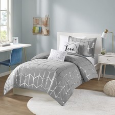 Intelligent Design Raina Duvet Set Metallic Print Geometric Style Embroidered