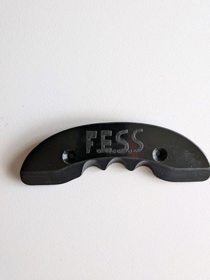 F.E.S.S Freestyle Skid Plates für Skateboards ~ 7,25 - 7,75, schwarz