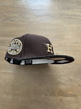 Exclusiva gorra New Era Houston Astros MLB Club talla 7 1/4 café UV