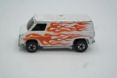 Vintage 1974 HOT WHEELS Super Van White Flames Loose Used Blackwall GMC