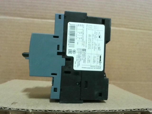 Siemens 3RV2011-1GA10 Circuit Breaker Motor Protector 3P 4.5-6.3A-New In Box img