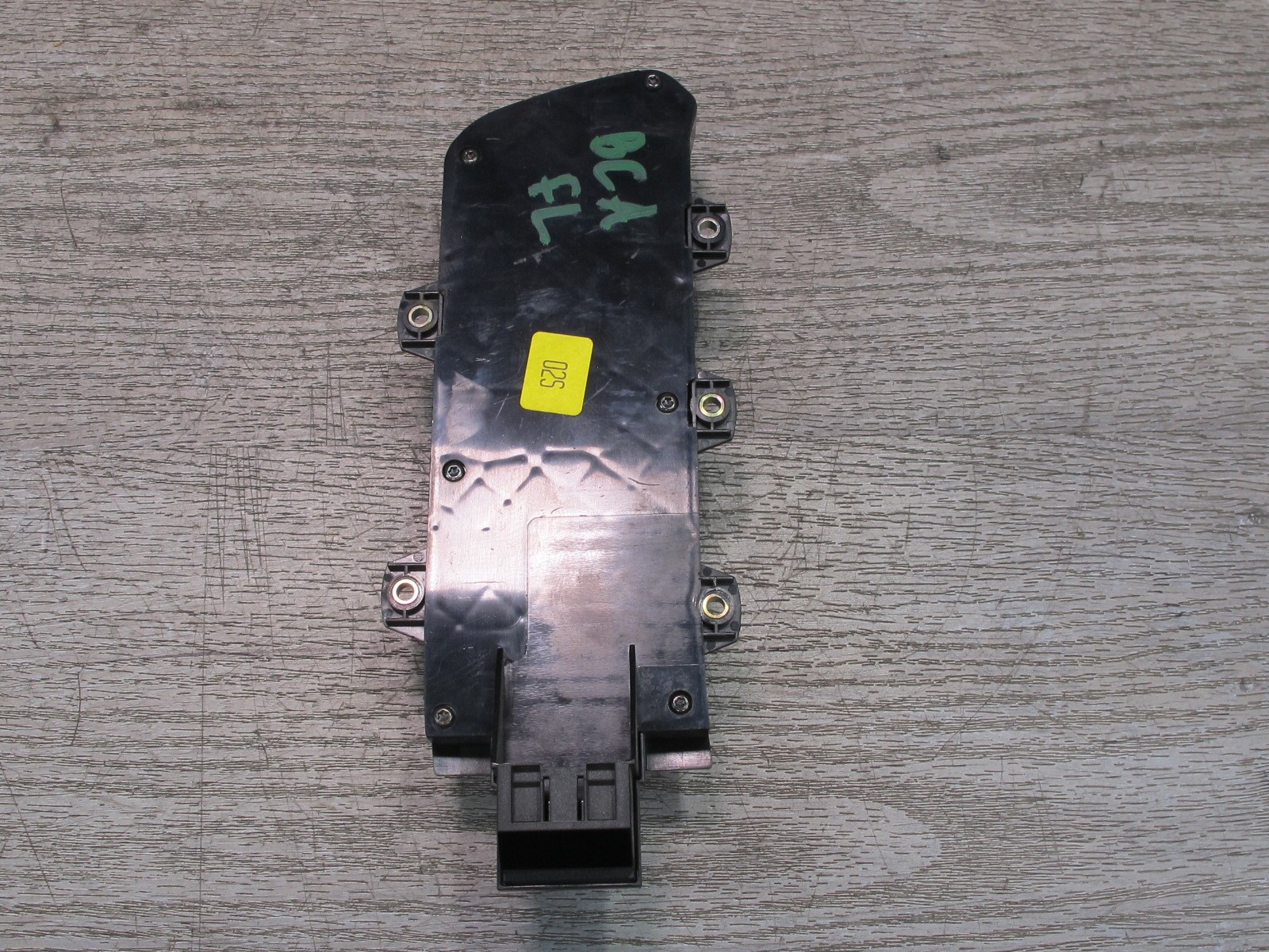 2006-2012 BENTLEY CONTINENTAL FLYING SPUR FRONT LEFT SEAT ADJUST CONTROL  SWITCH