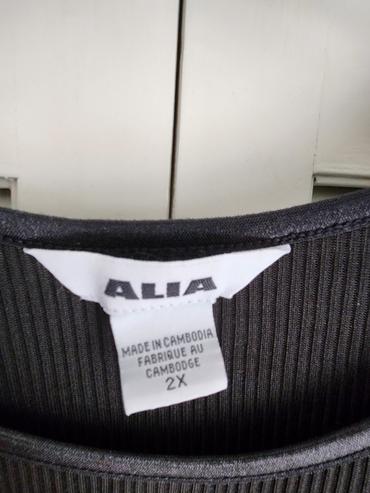 Alia Solid Black Ribbed Round Neck Sleeveless Pol… - image 3