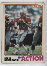 1982 Topps In Action Steve Bartkowski #275 1e19