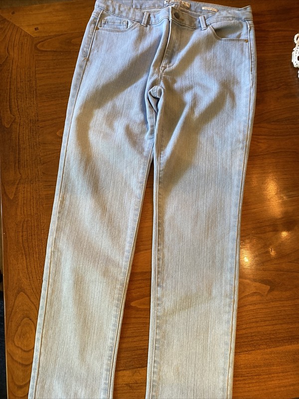Anne Klein jeans light blue denim  Boyfriend size 6