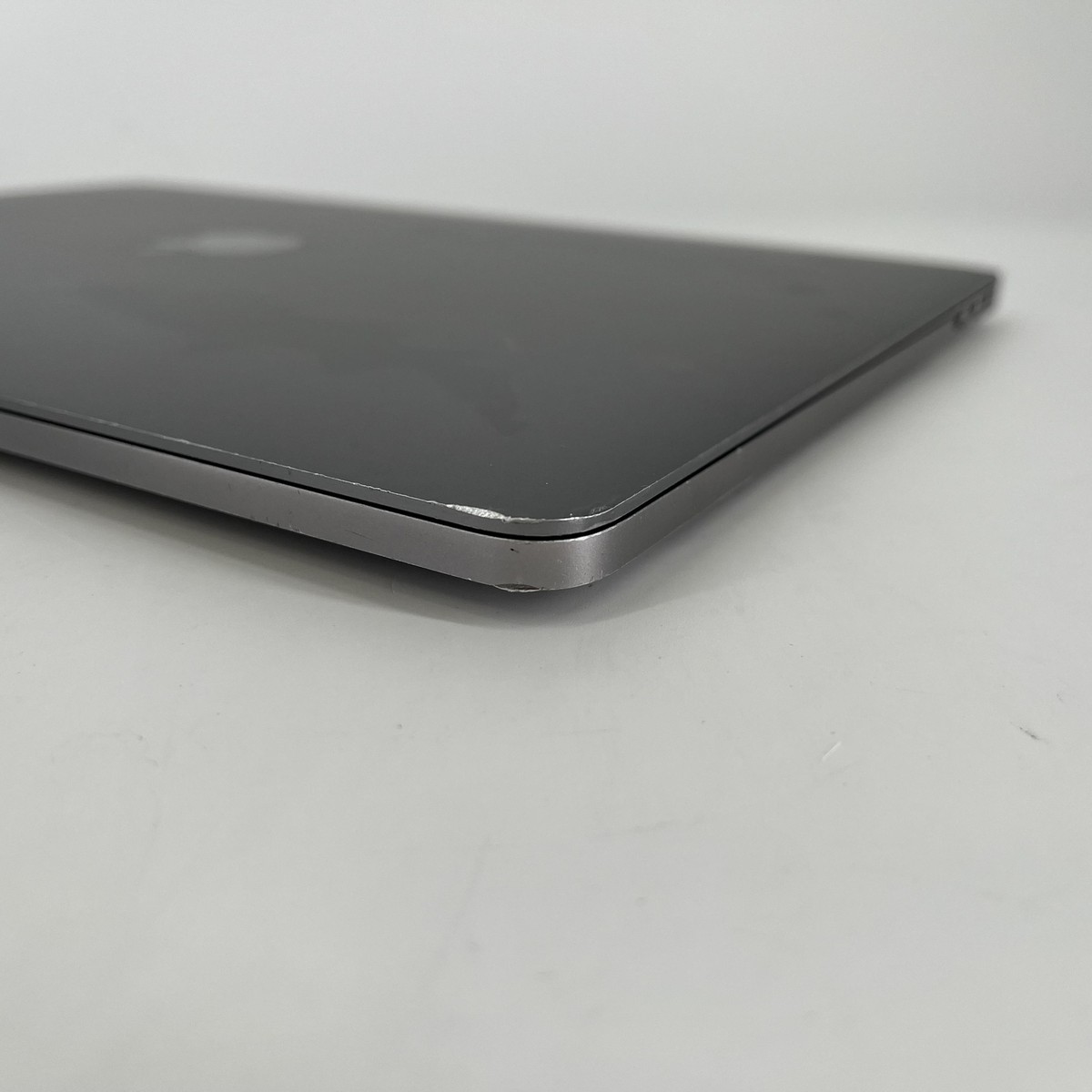 MacBook Pro 15 Touch Bar 2018 2.9 GHz i9 32GB 1TB SSD Space MacBook Pro 15 Touch Bar 2018 2.9 GHz i9 32GB 1TB SSD Space