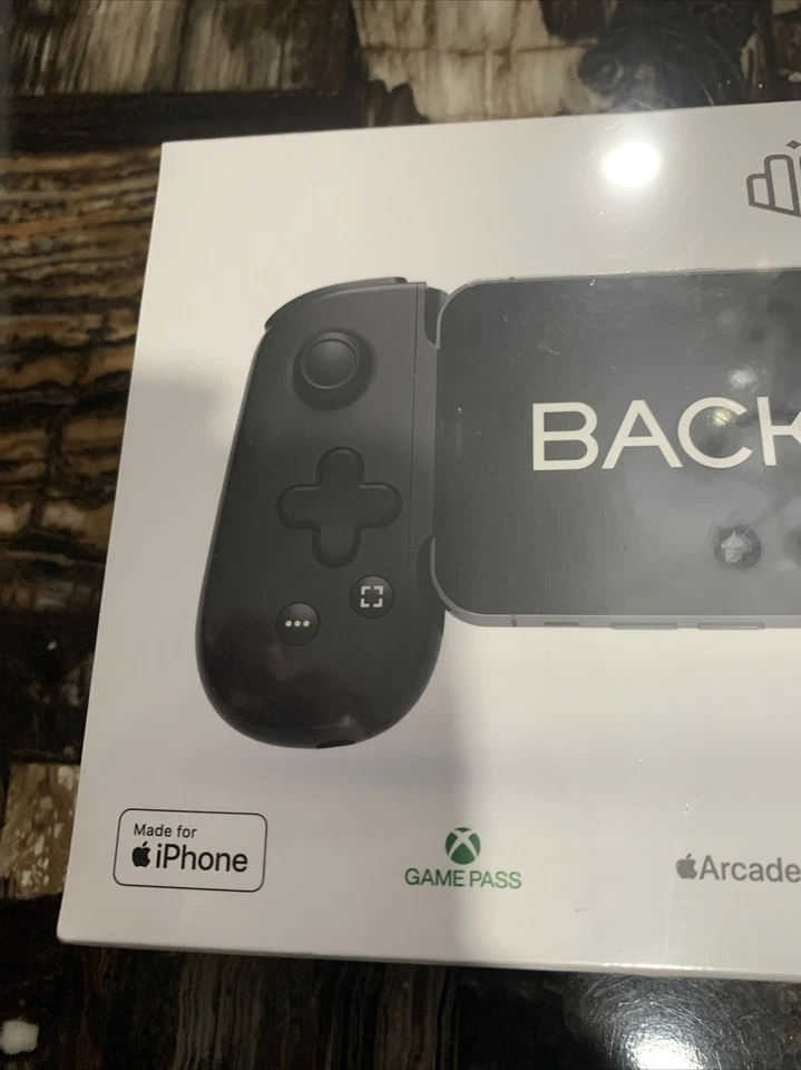 BACKBONE One Mobile Gaming Controller for iPhone - Play Xbox, PlayStation, Steam - Image 2 of 4
