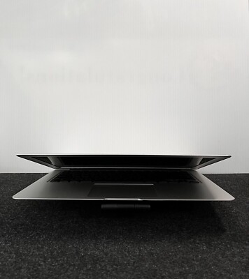 Apple MacBook Air A1466 2015 13.3