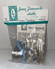 VINTAGE JUNE ZIMONICK STUDIO "CAMEO TEARDROP" SP560 beaded ornament kit NOS 