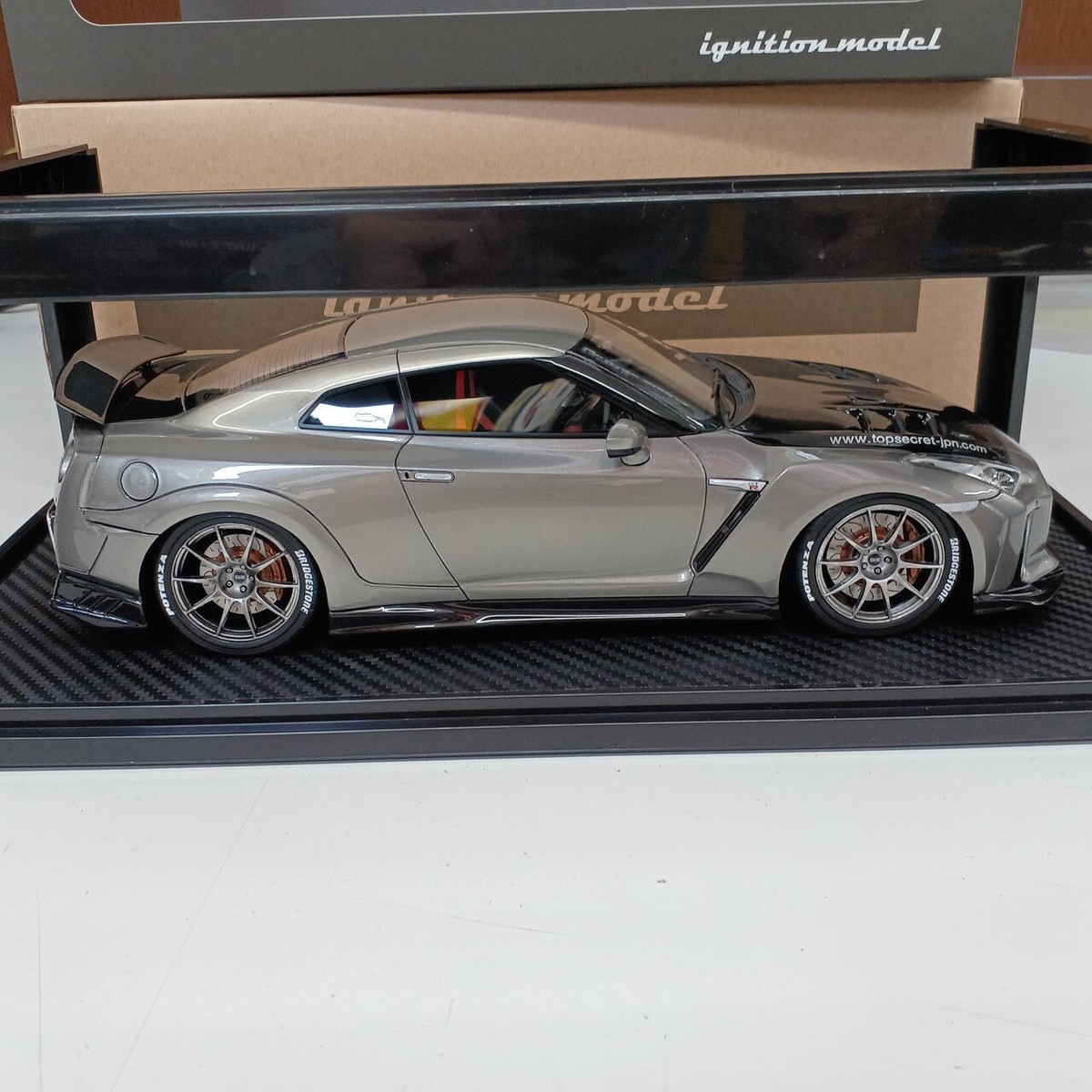 イグニッション モデルTOPSECRETGT-RGun llic Ignition Model 1/18 Nissan GT-R R35 Top Secret Gun Metallic with