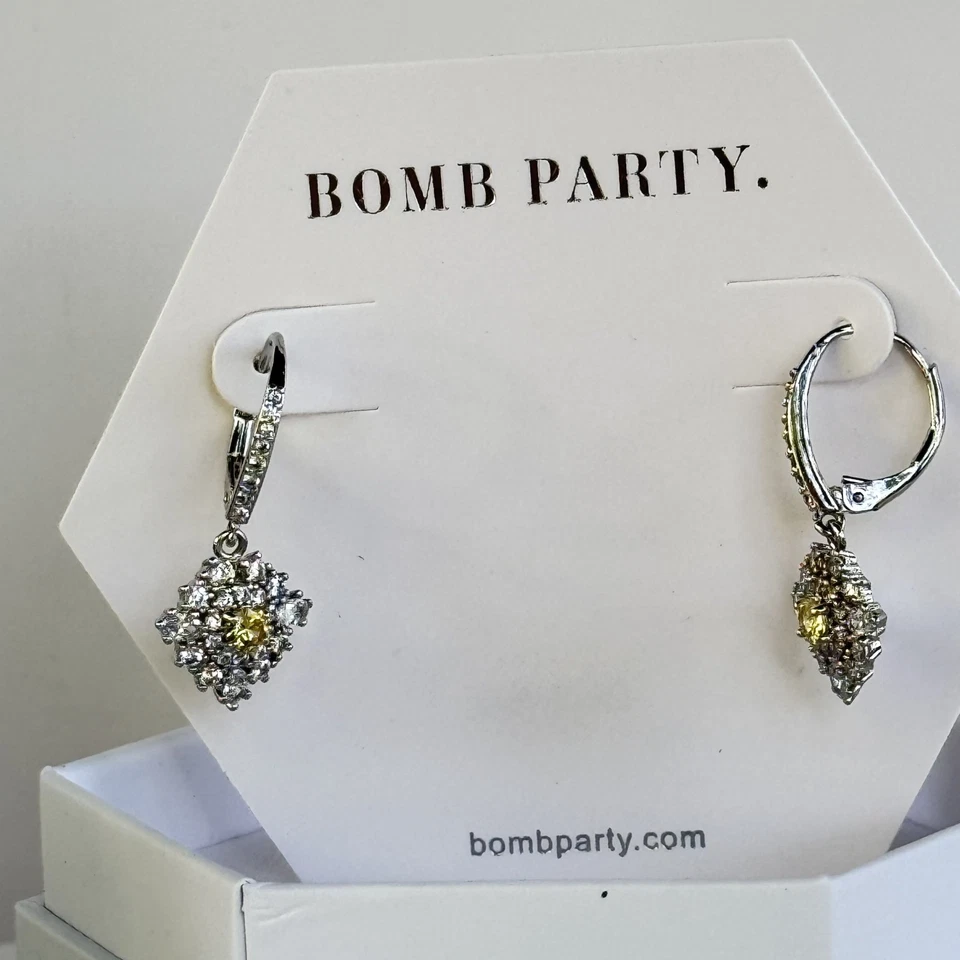 Bomb Party August Earrings Ombre Peridot "Lovely Oasis" Hoops/Dangle Rhodium - Image 3 of 4